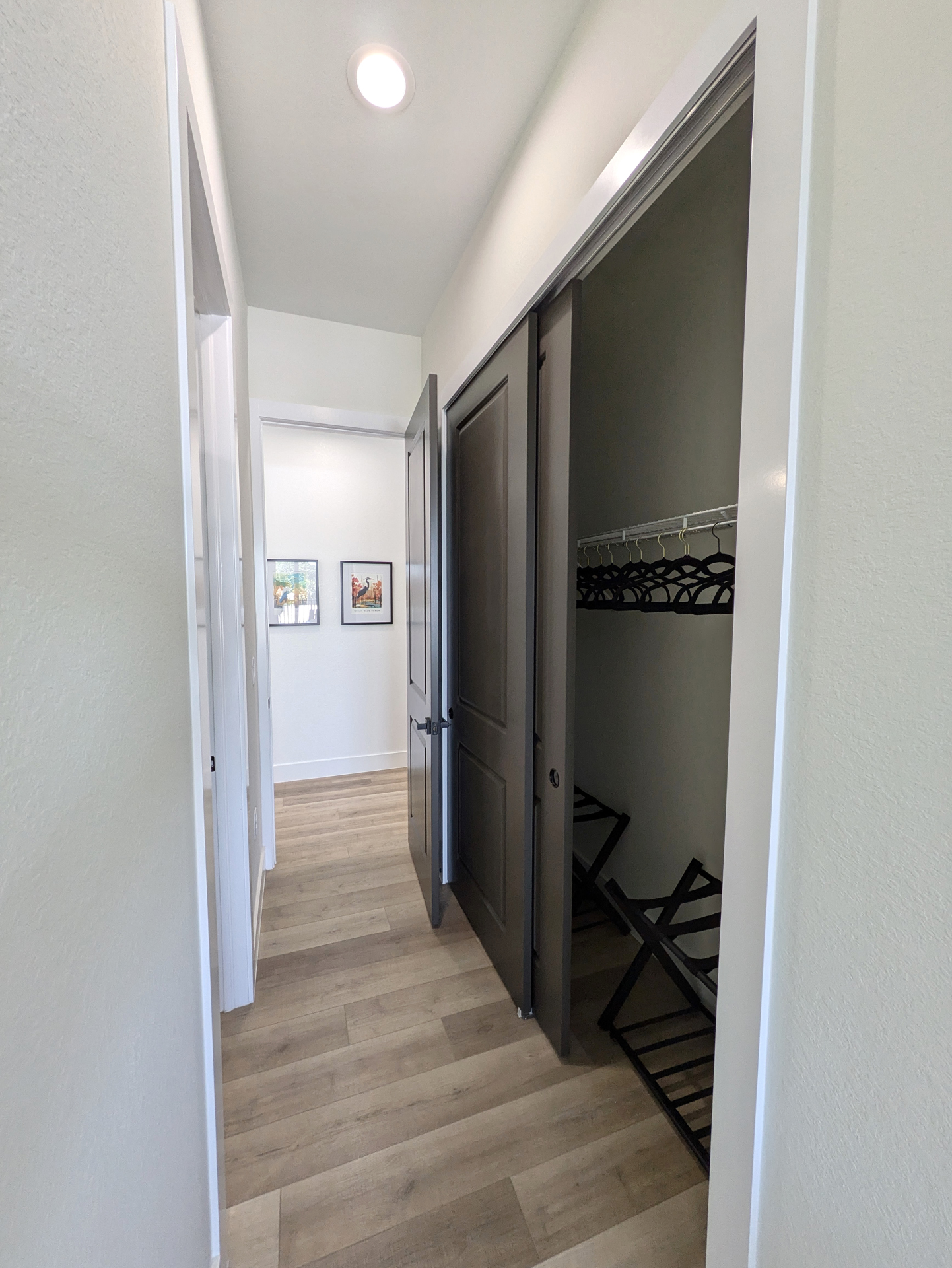 Second fl bdr1 closet 00