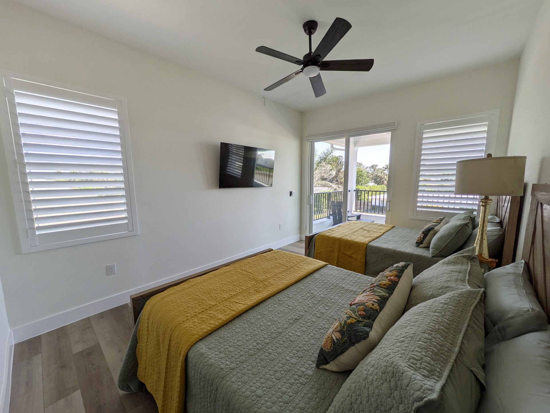 Second fl bedroom3 01